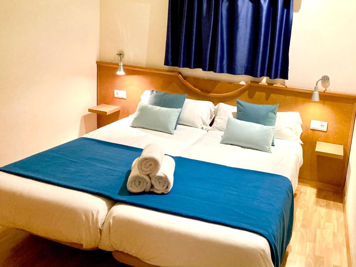 Apartamentos Petit Blau Peguera Luaran gambar